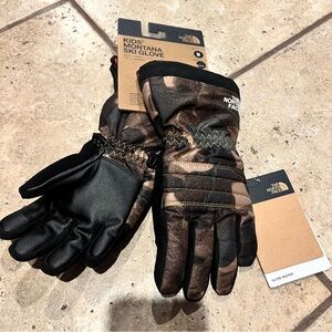 NWT The North Face Kids Montana Ski Gloves Size Medium